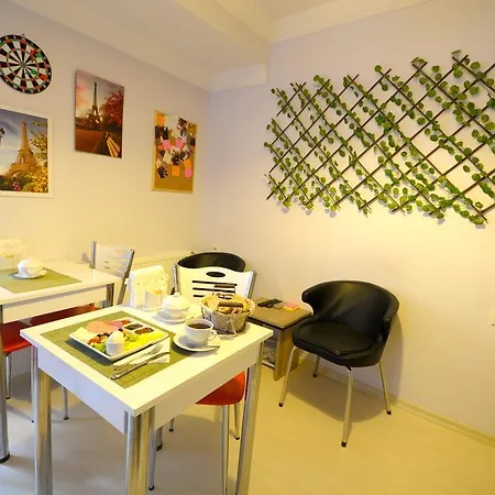 Aparthotel King Aparts Suites *